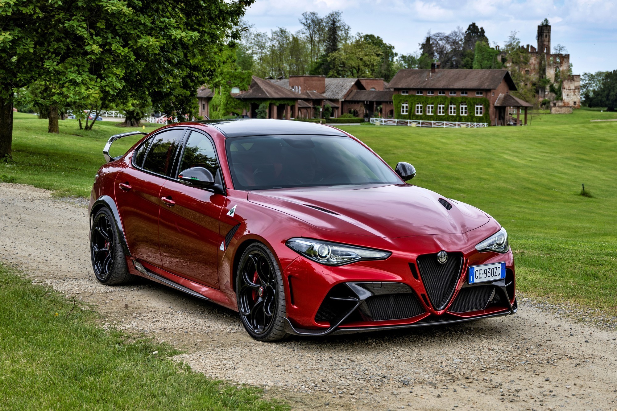 Alfa Romeo: Итальянская страсть и дизайн